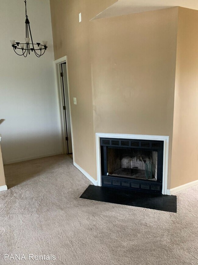 Building Photo - 2 br, 1.5 bath House - 308 Peters Way