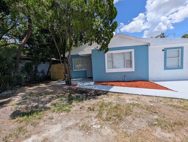 Building Photo - 3721 N Whittier St