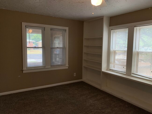 Building Photo - 2629 22nd St