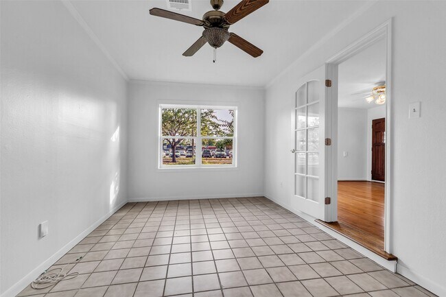 Building Photo - 4303 Piney Woods Dr