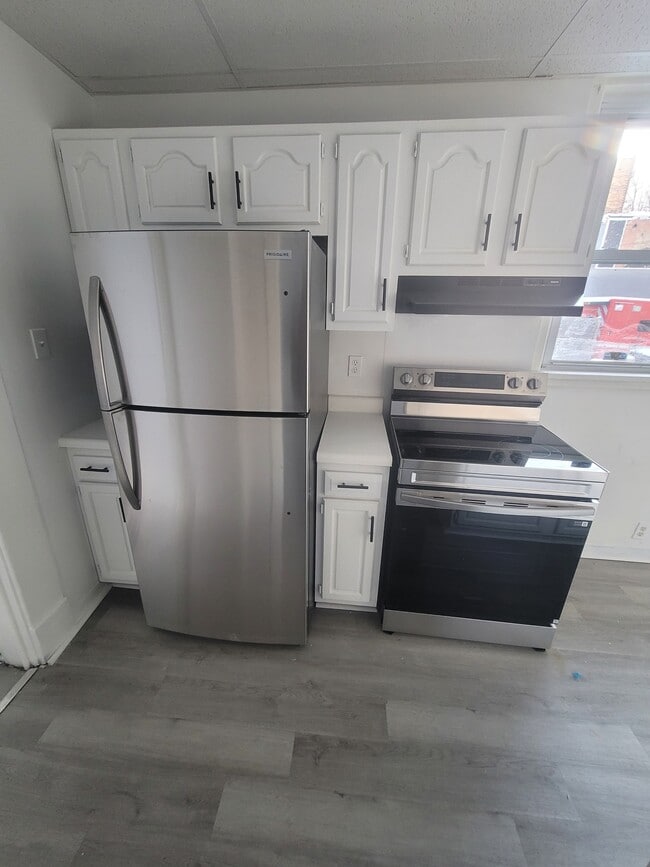 Building Photo - 712 Franklin Ave