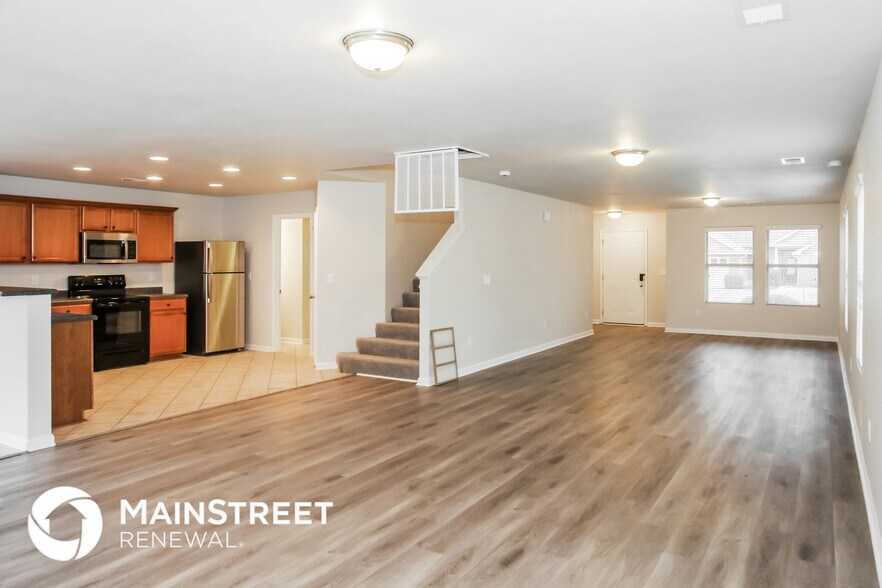 Building Photo - 105 Bermuda Lakes Dr