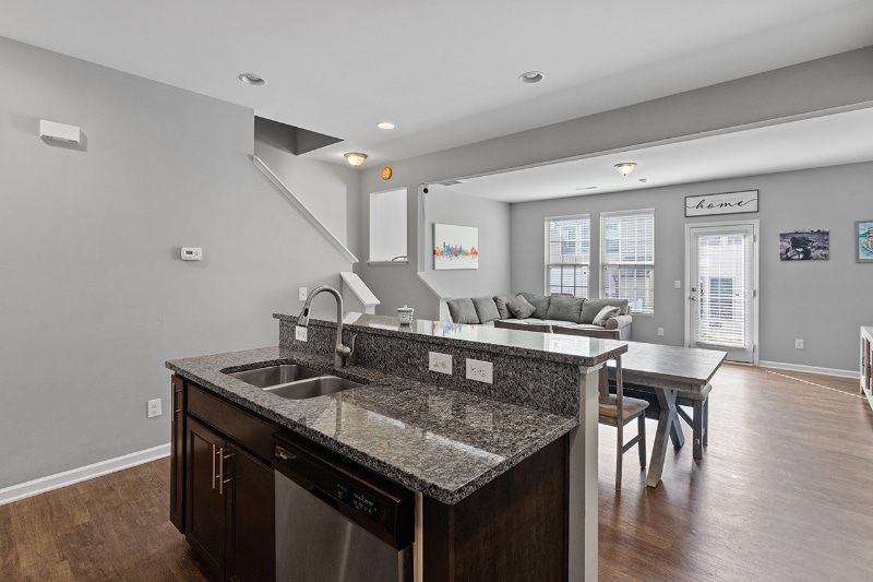 Building Photo - 525 Timpson Ave