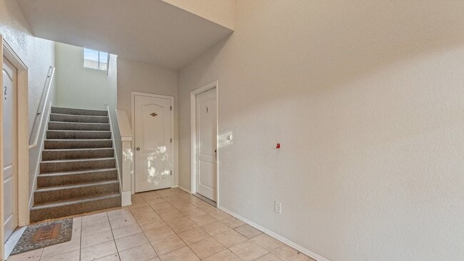 Building Photo - 2626 N Arroyo Ave