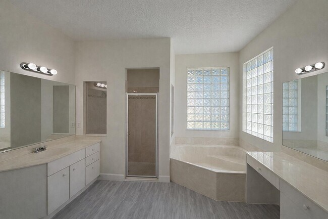 Building Photo - 1168 Hatteras Cir