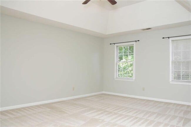 Building Photo - 3004 Tallowood Dr