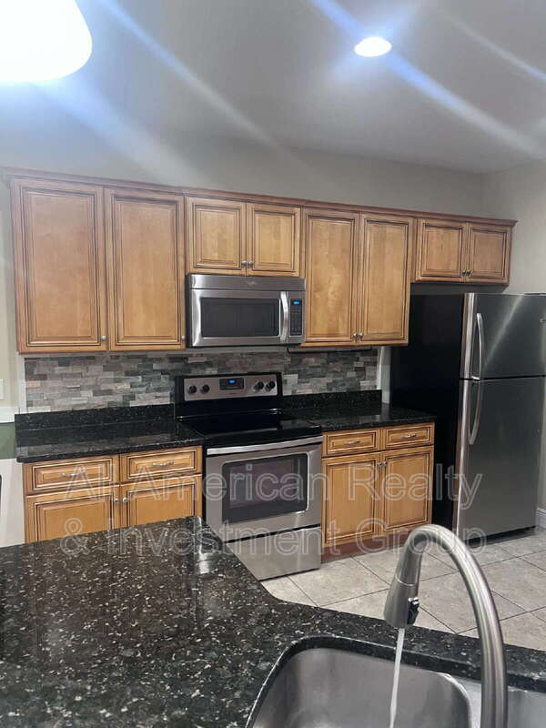 Building Photo - 6882 Brocado Ct