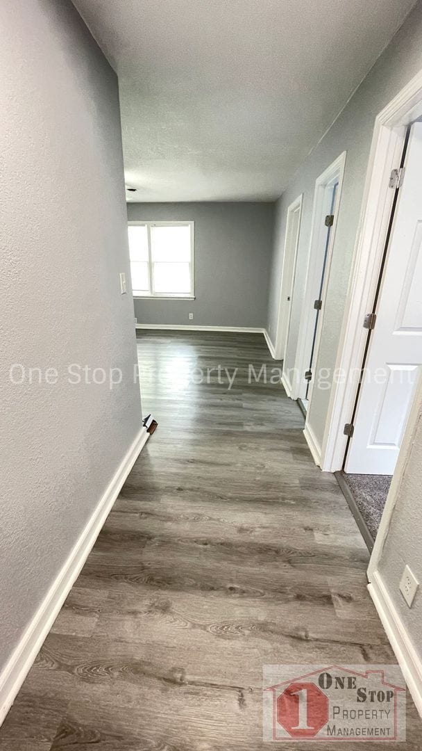 Building Photo - Beautiful 4 Bedroom 2 Bathroom Home in Kan...
