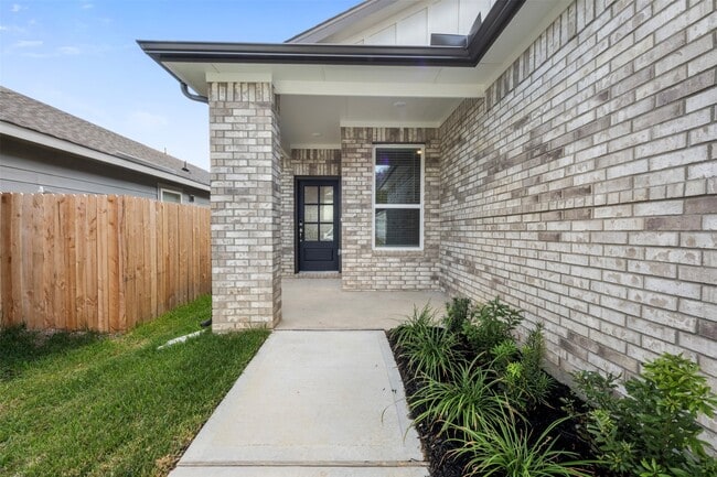 Building Photo - 335 Willow Sage Ct