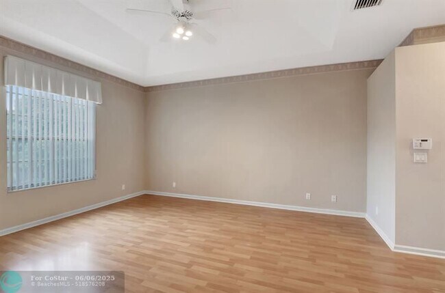 Building Photo - 11081 Springbrook Cir