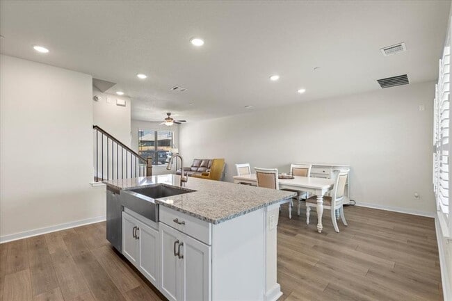 Building Photo - 2500 Forest Creek Dr