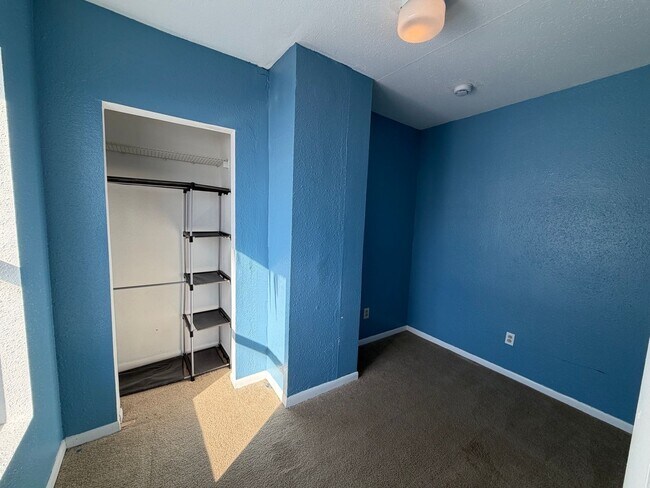 Building Photo - 145 Harris St