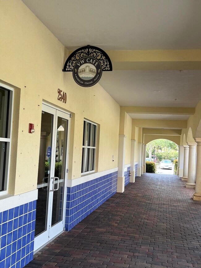Building Photo - 2824 Rio Claro Dr N