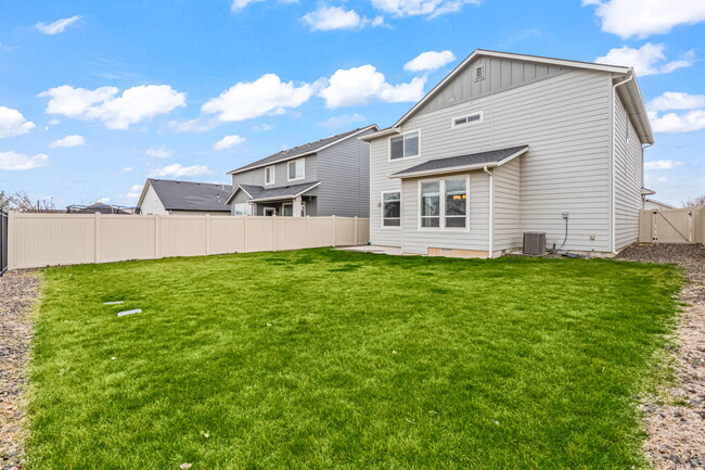 Building Photo - 6852 S Birch Creek Ave