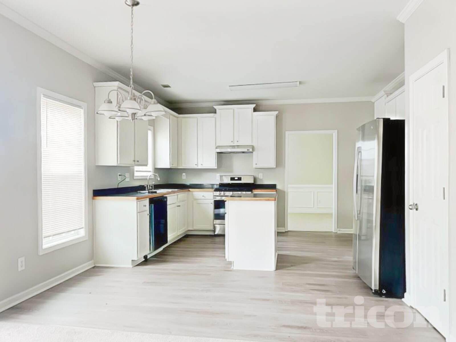 Building Photo - 824 Tibwin Pl SE