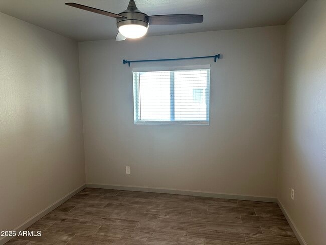 Building Photo - 116 W Loma Vista Dr