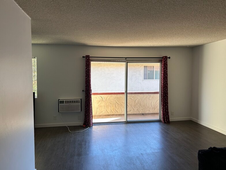 Living Room - 8609 Lake Murray Blvd