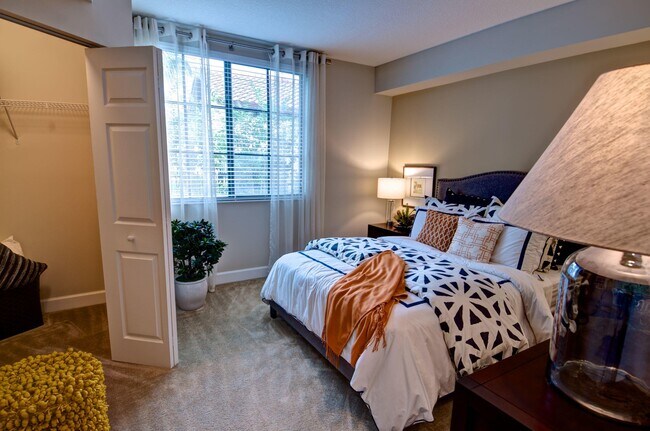 Building Photo - 8105 Tumblestone Ct