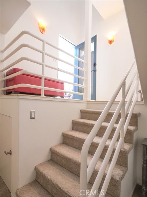 Building Photo - 440 Marine Pl
