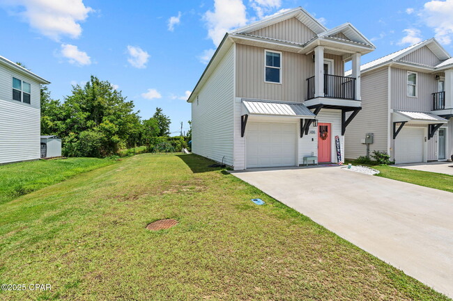 Building Photo - 406 Raven Ln