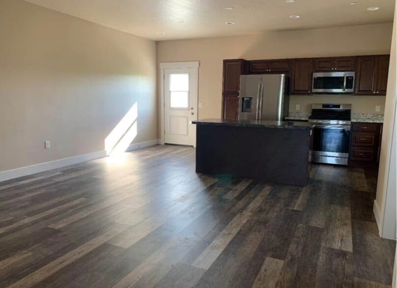 Building Photo - 3050 Maia Jane Ln