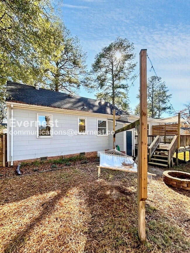 Building Photo - 8282 Wonderland Ln