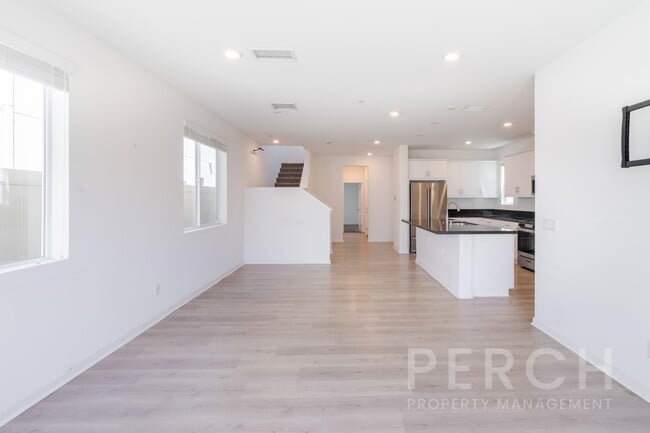 Building Photo - 24473 Sonieta Ct