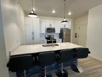 Building Photo - 311 E Lorene St