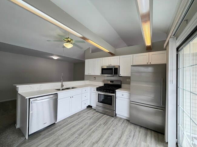 Building Photo - 1202 Ballantrae Pl