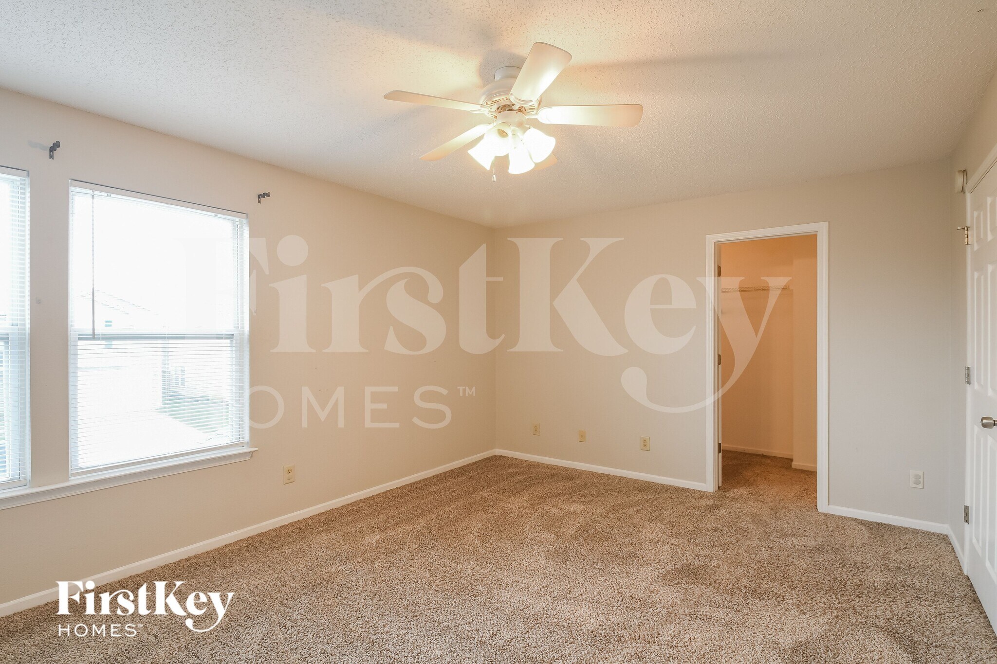 Building Photo - 2332 Providence Ct