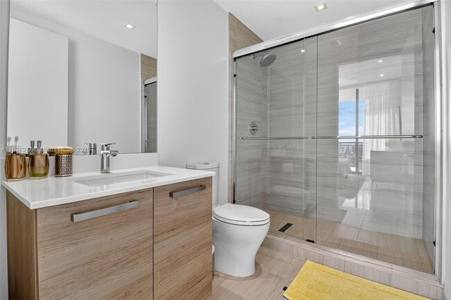 Building Photo - 5000 Island Estates Dr