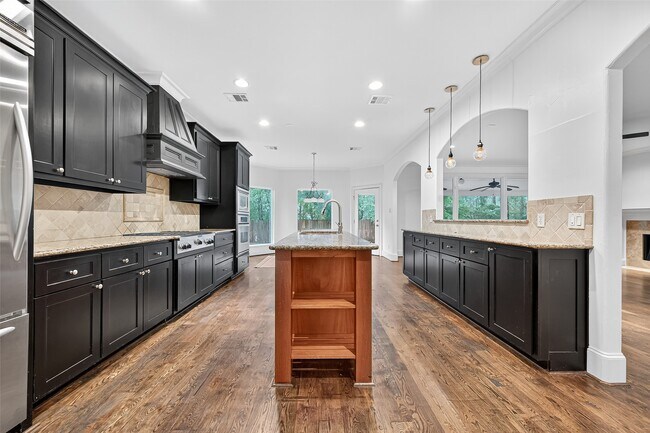 Building Photo - 6 S Berryline Cir