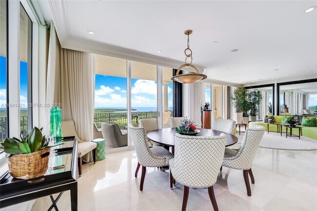 Building Photo - 13611 Deering Bay Dr