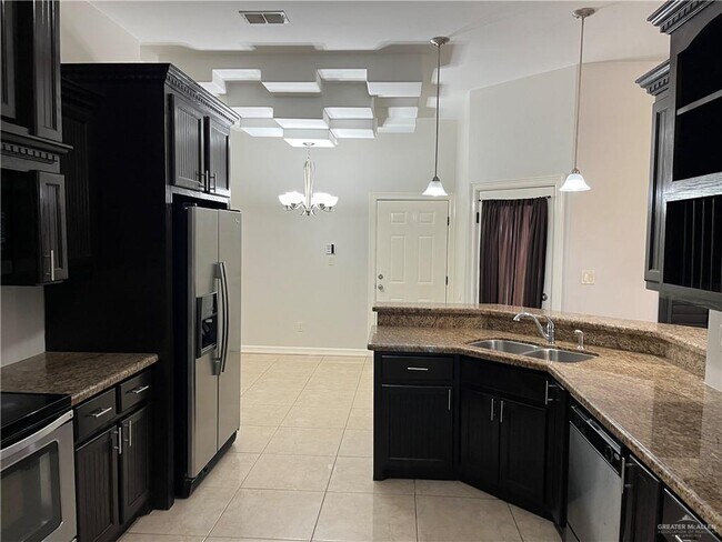 Building Photo - 3012 La Puerta Ave