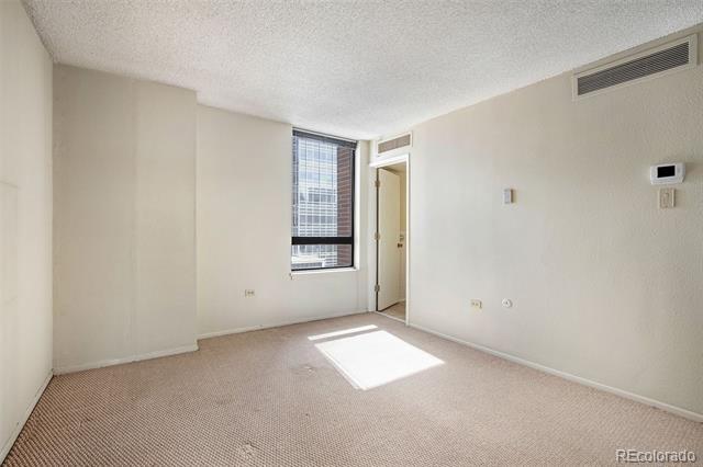 Building Photo - 1020 15th St