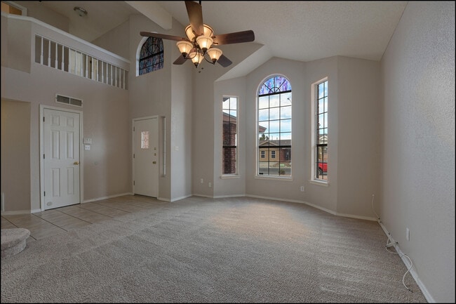 Building Photo - 7456 Luz De Lumbre Ave