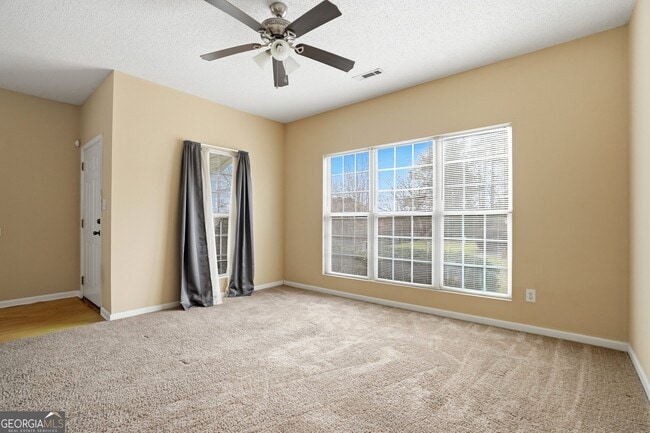 Building Photo - 3285 Oakley Pl