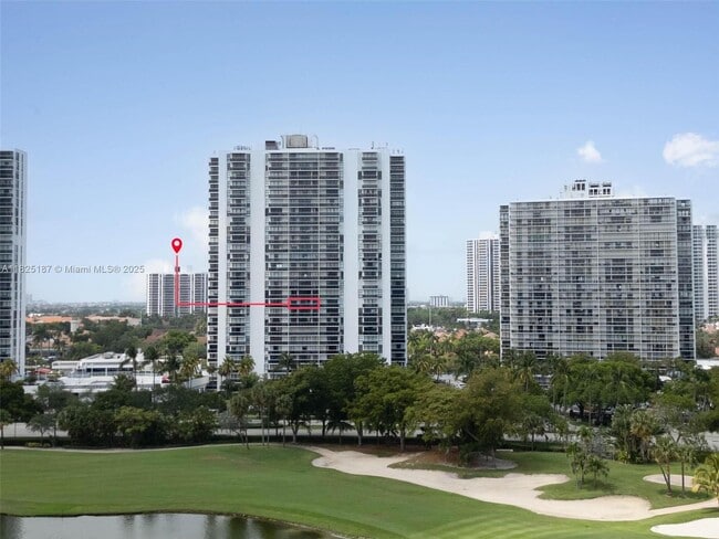 Building Photo - 3675 N Country Club Dr