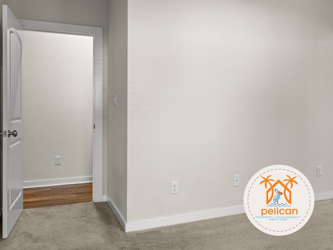 Building Photo - Charming Home in Desirable Pensacola Location