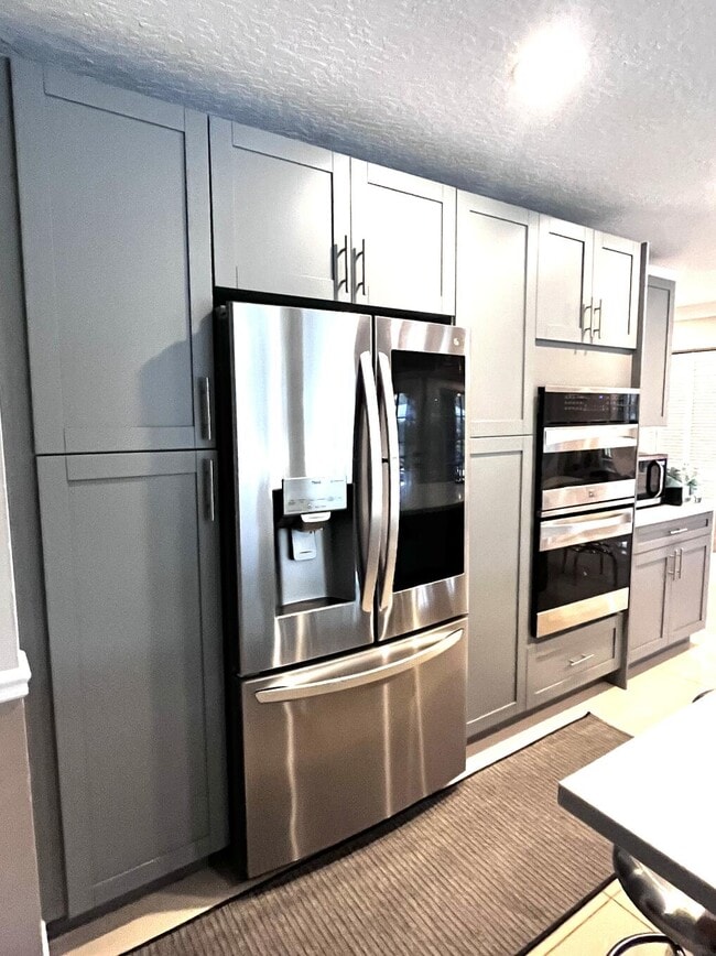 Building Photo - 6186 Duckweed Rd