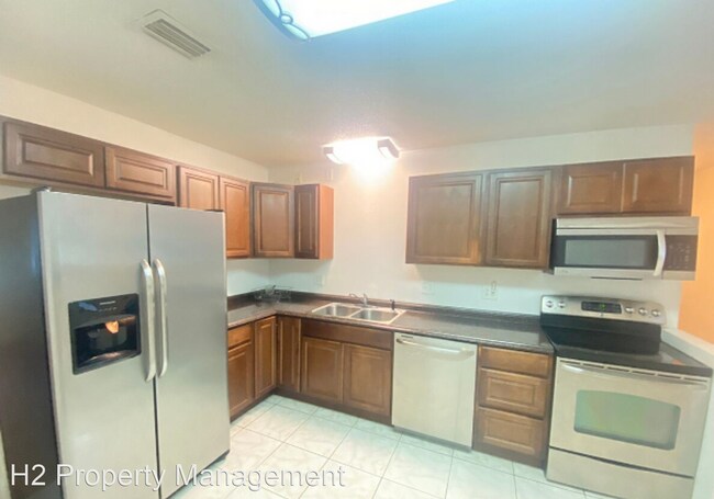 Building Photo - 4 br, 3 bath House - 711 Springsax Rd