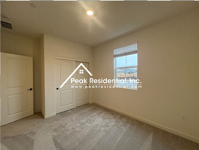 Building Photo - New Elk Grove 3bd/2ba Home near Big Horn & Poppyridge Rd