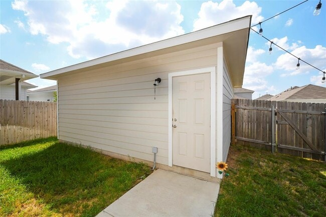 Building Photo - 206 Bent Creek Dr