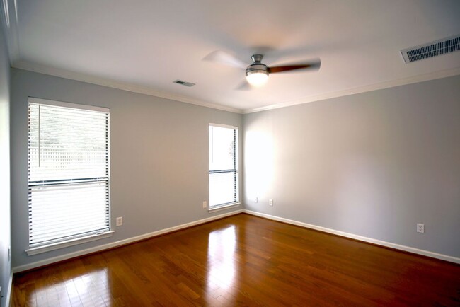 Building Photo - 3 Bedroom 3 Bath Executive Home in Mountai...