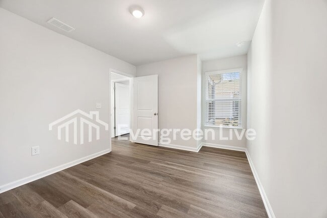 Building Photo - Coming Soon!