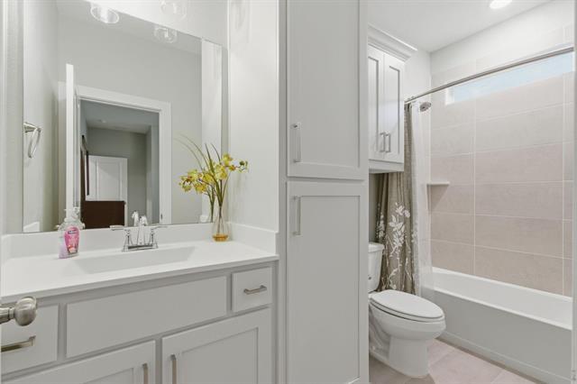 Building Photo - 7217 Mantle Rdg Dr