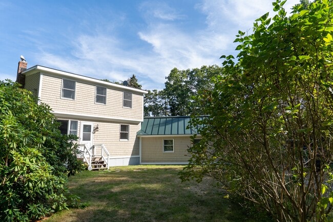 Building Photo - 29 Starlight Dr