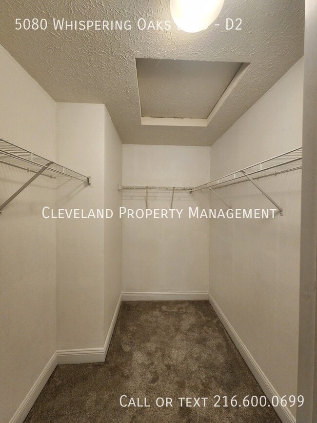 Building Photo - 5080 Whispering Oaks Blvd
