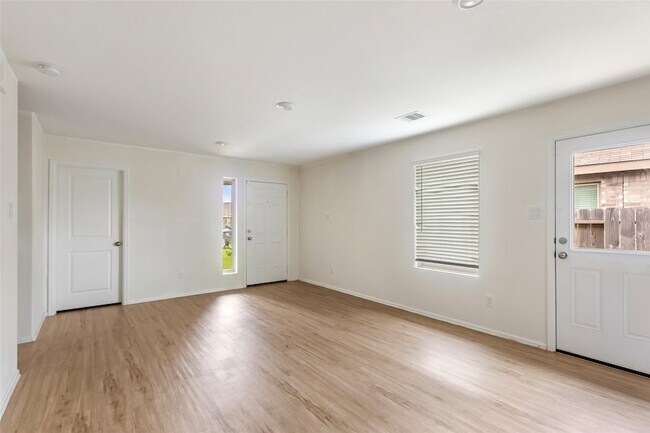 Building Photo - 4343 Palmetto Grv Ln