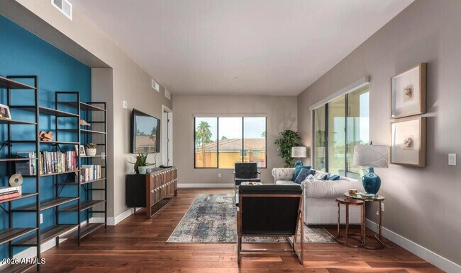 Building Photo - 7300 E Earll Dr